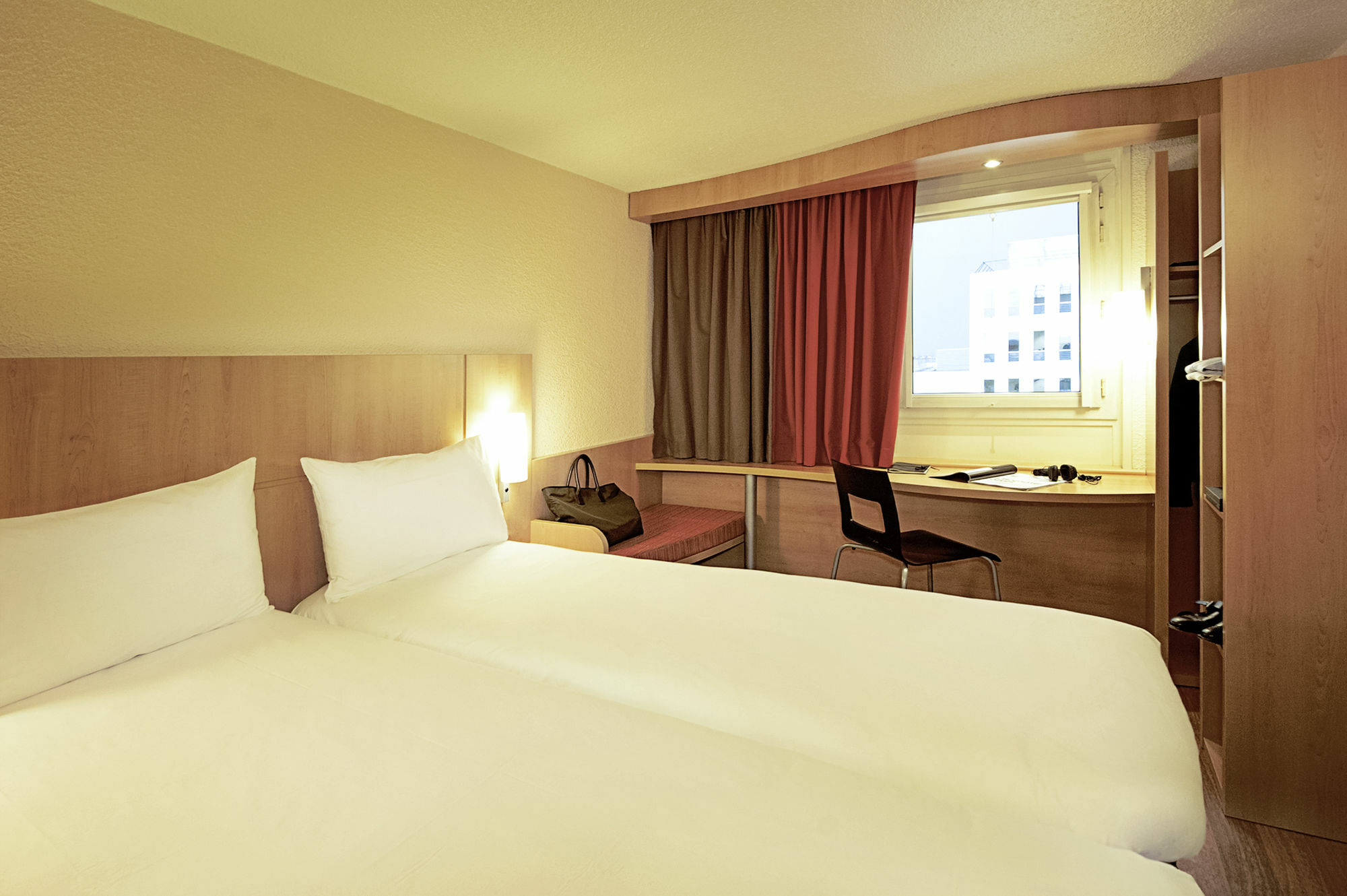 B&B Hotel Calais Terminal Cite Europe 3 Etoiles Кокель Екстер'єр фото
